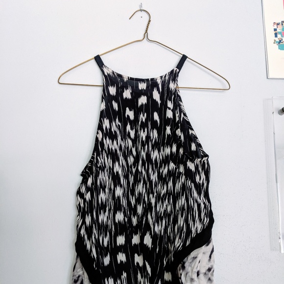 Parker High Neck Sleeveless Top - Picture 1 of 8